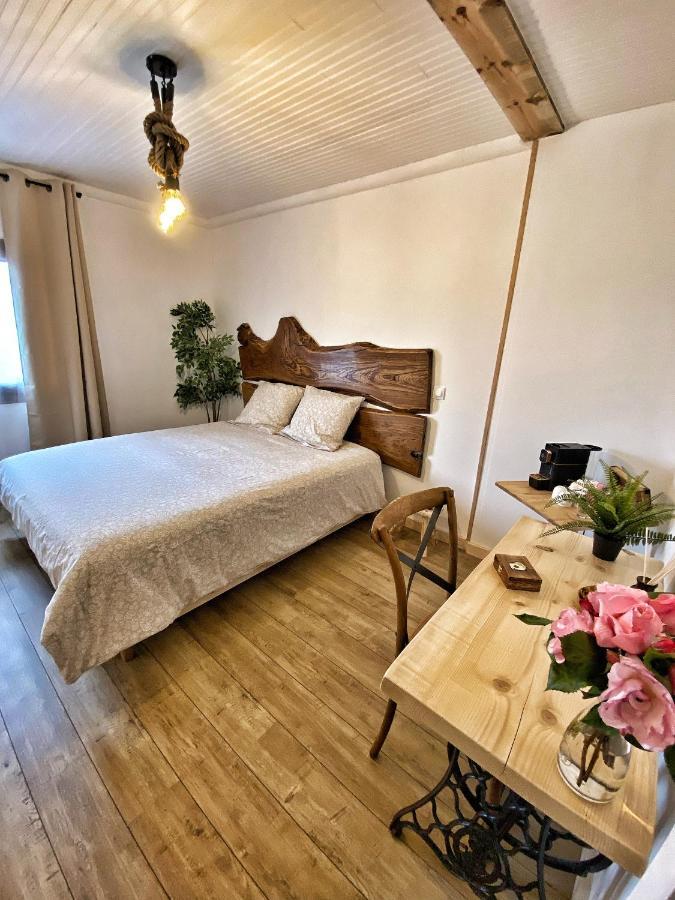 U Pasturellu Bed & Breakfast Pioggiola Eksteriør bilde